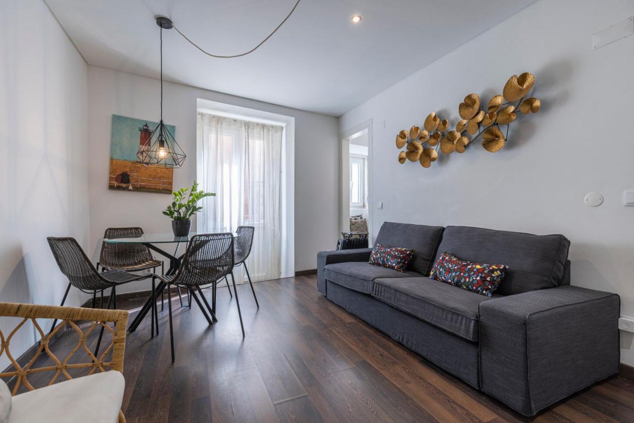 Alfama'S Heart Apartment By Lovelystay Lisboa Екстериор снимка